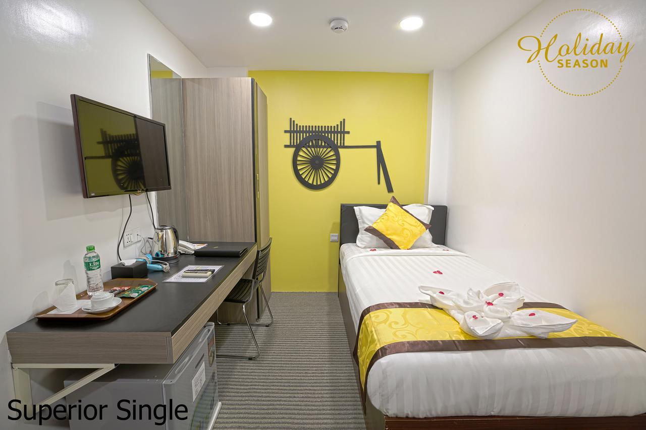 Holiday Season Motel Янгон Екстер'єр фото